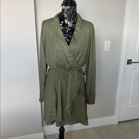 Steve Madden Olive GreenDress - Picture 1 of 5